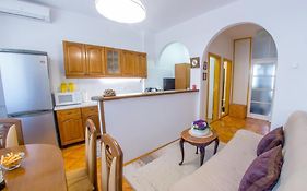 Mondo Apartment - With Parking Garage